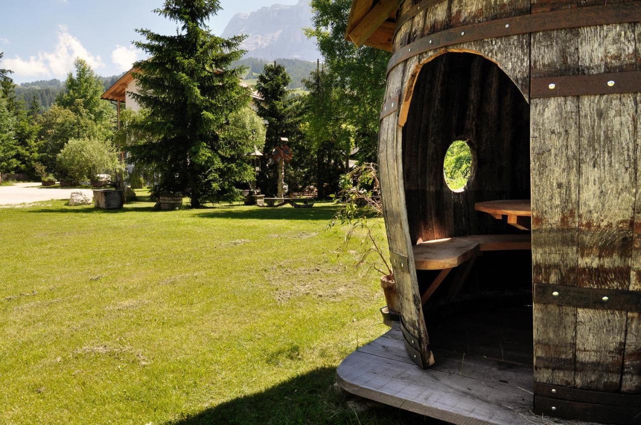 Guesthouse Rungg Badia (South Tyrol) Exteriör bild