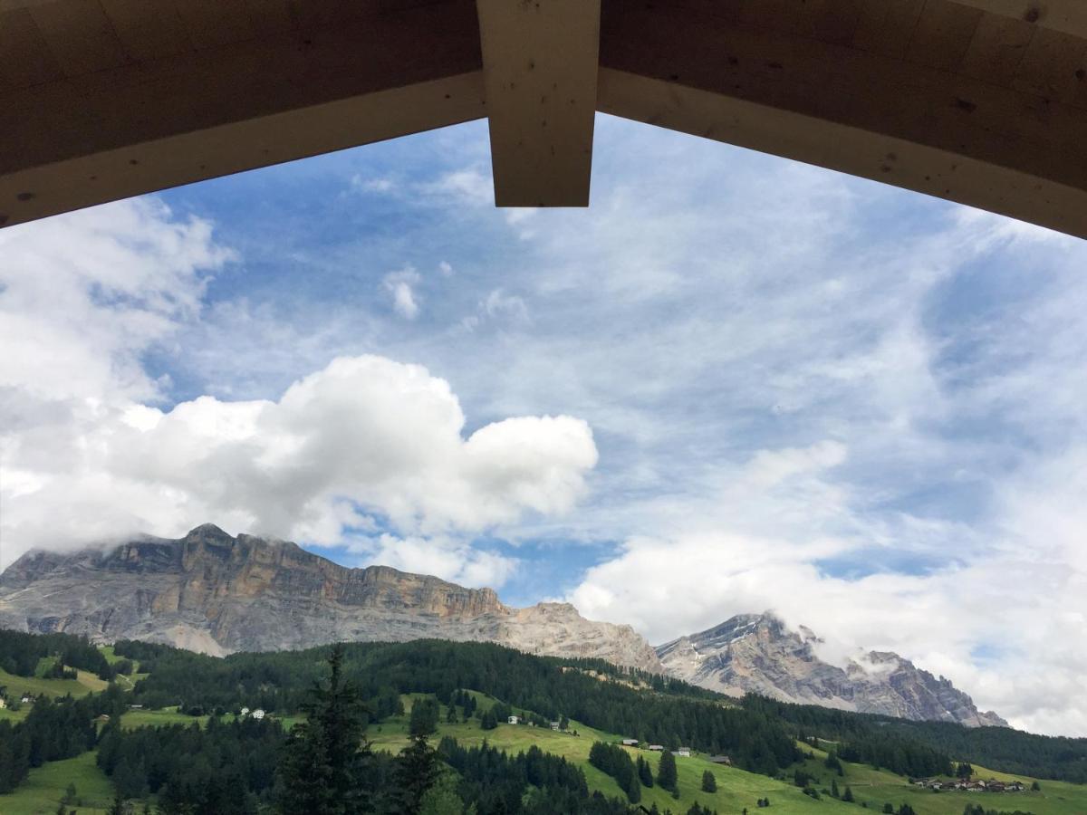 Guesthouse Rungg Badia (South Tyrol) Exteriör bild