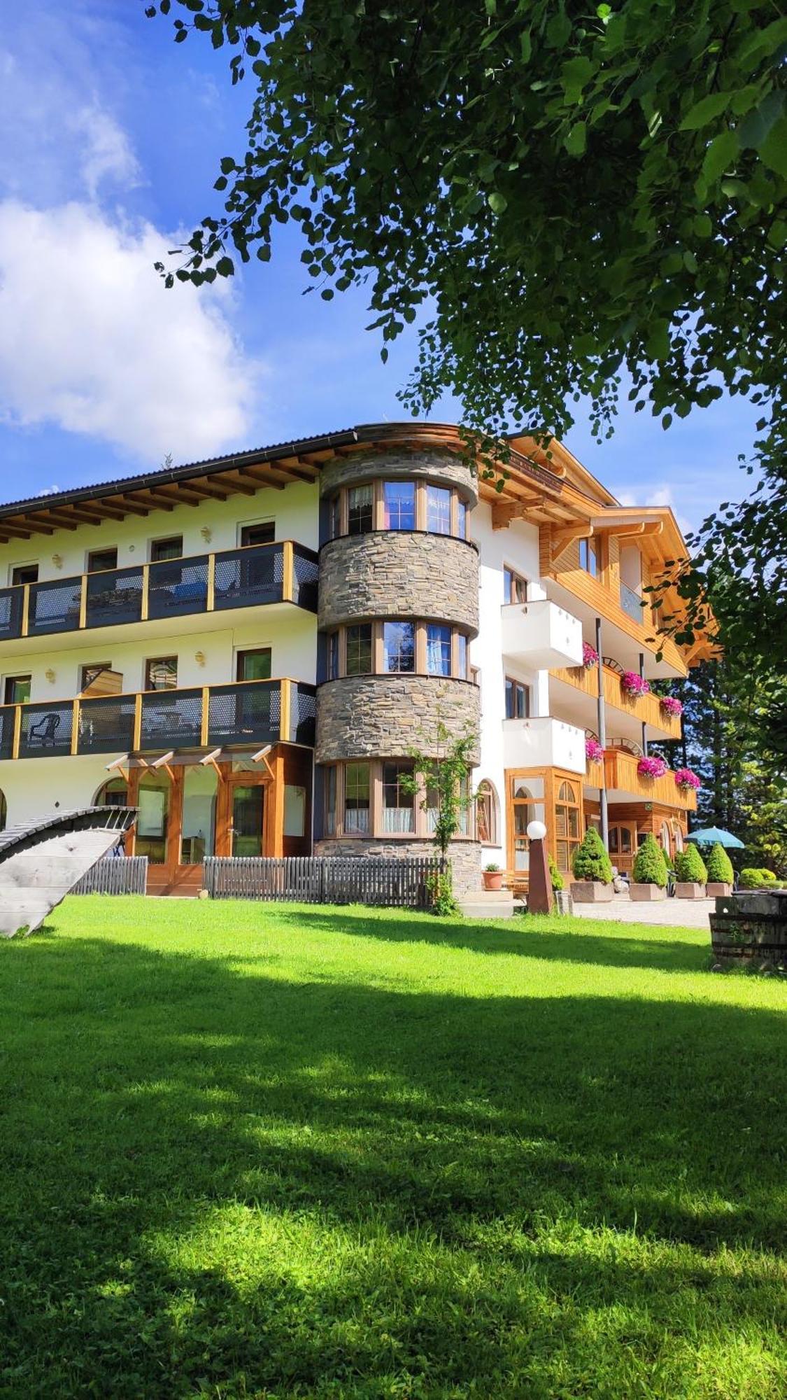 Guesthouse Rungg Badia (South Tyrol) Exteriör bild