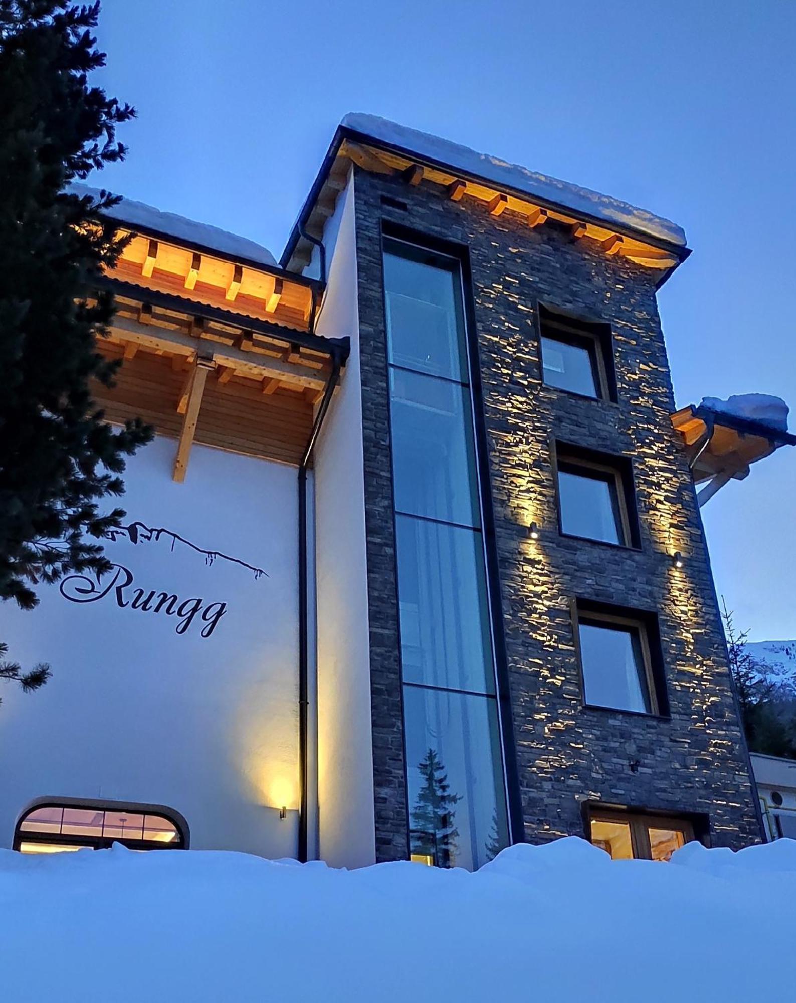 Guesthouse Rungg Badia (South Tyrol) Exteriör bild